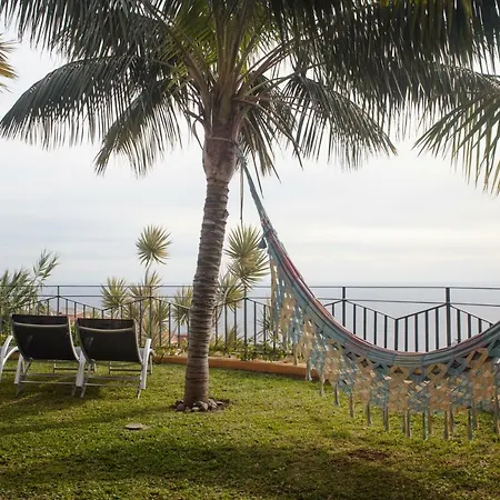 Funcho - House With Fantastic Bay And Ocean Views Дом отдыха