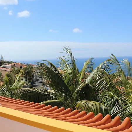 Funcho - House With Fantastic Bay And Ocean Views * Funchal (Madeira)