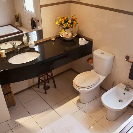 Funcho - House With Fantastic Bay And Ocean Views * Funchal (Madeira)